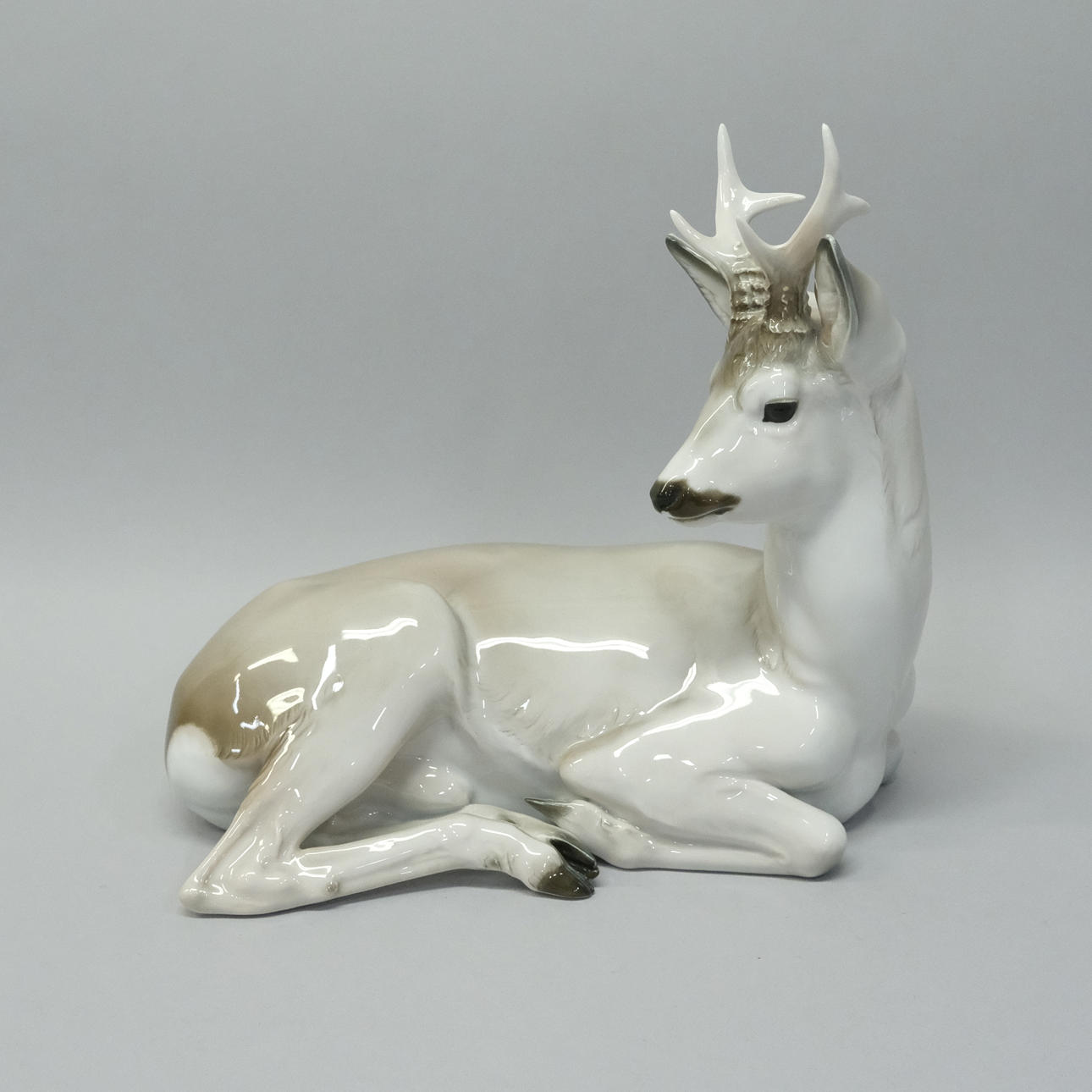 THEODOR KÄRNER. ESTATUILLA DE ROSENTHAL.