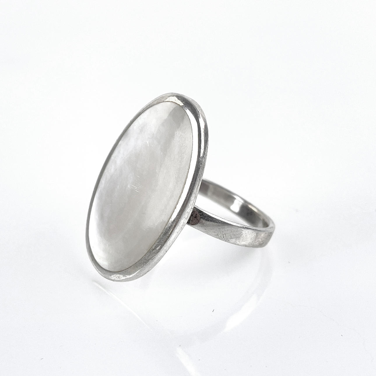RING, Sterlingsilber mit Perlmutt, Guldfynd AB.