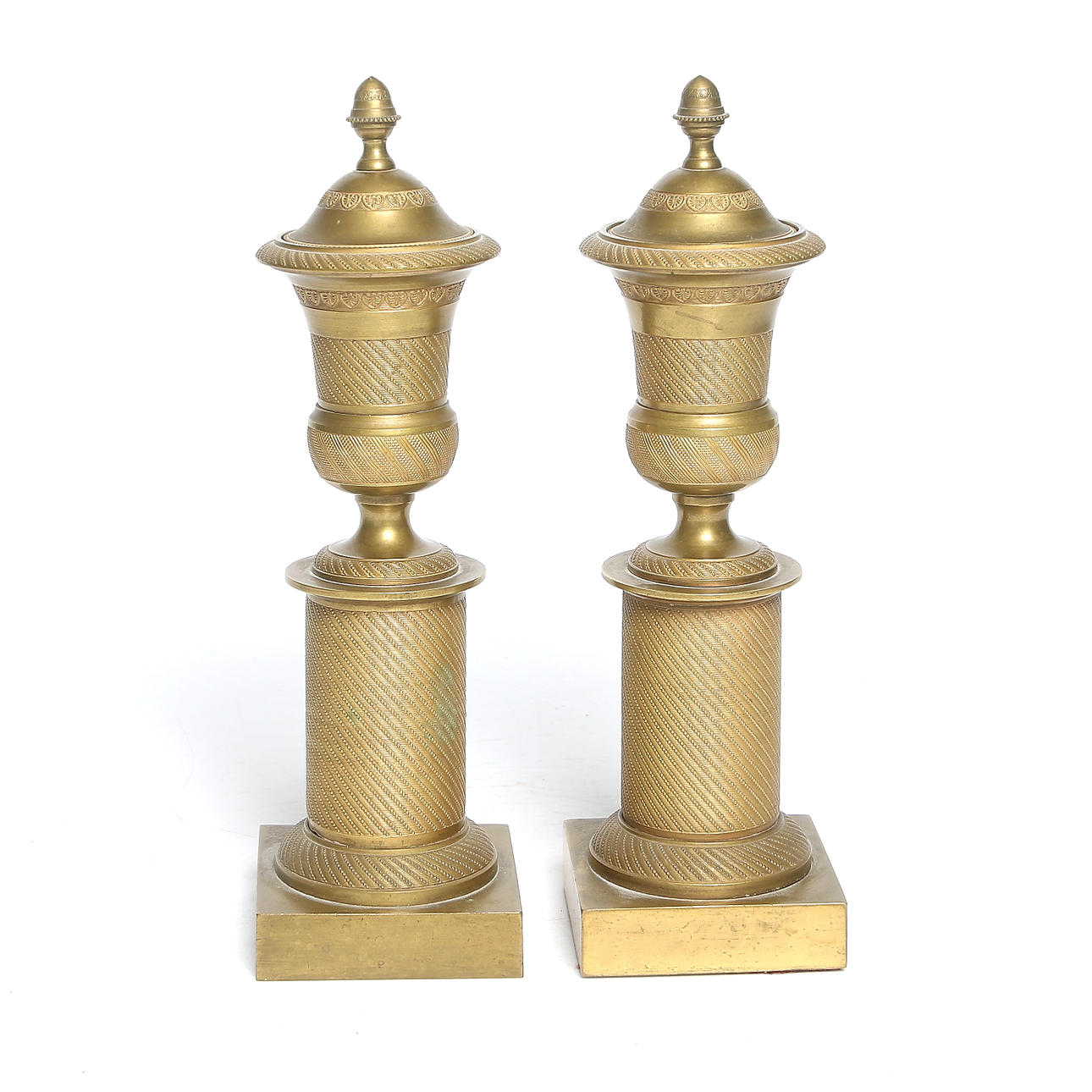 CASOLETTER/LJUSSTAKAR, ett par, mässing, empirestil. 1800-tal.