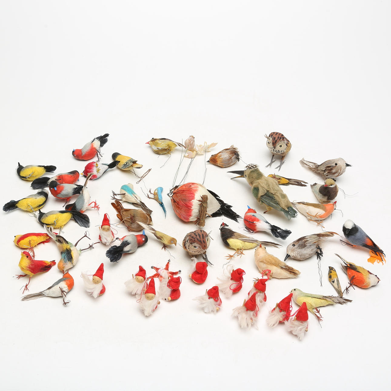 CHRISTMAS DECORATIONS, in box, artificial birds.