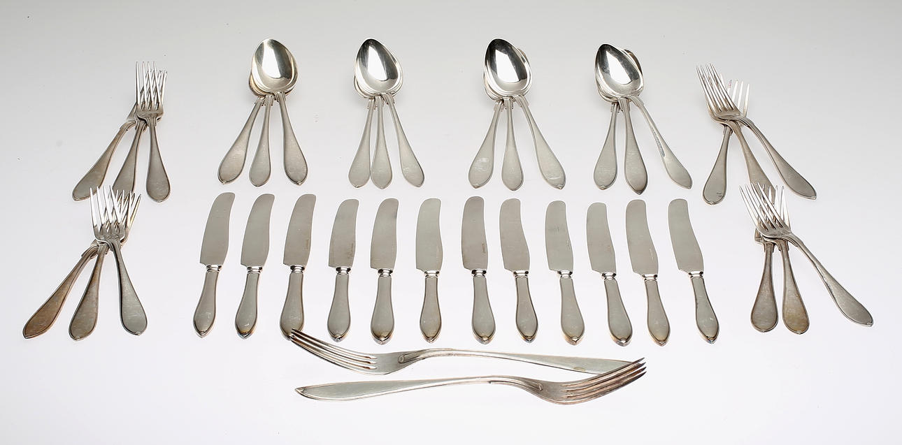 BESTICKSSERVIS, 38 delar, nysilver, "Svensk Spets".