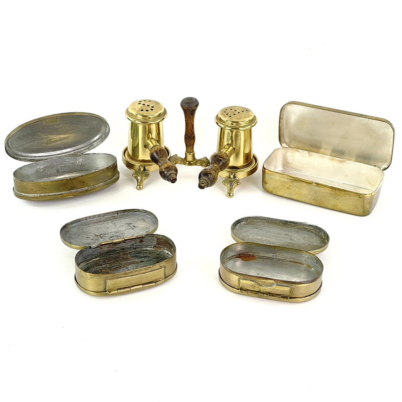 BATCH BRASS, Snus cans, salt and pepper shakers, 5 pieces.