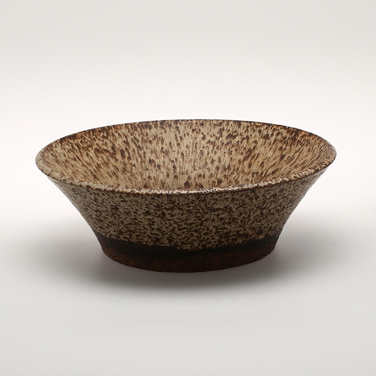 ROLF PALM. SKÅL, stengods, signerad Palm Mölle 1970.