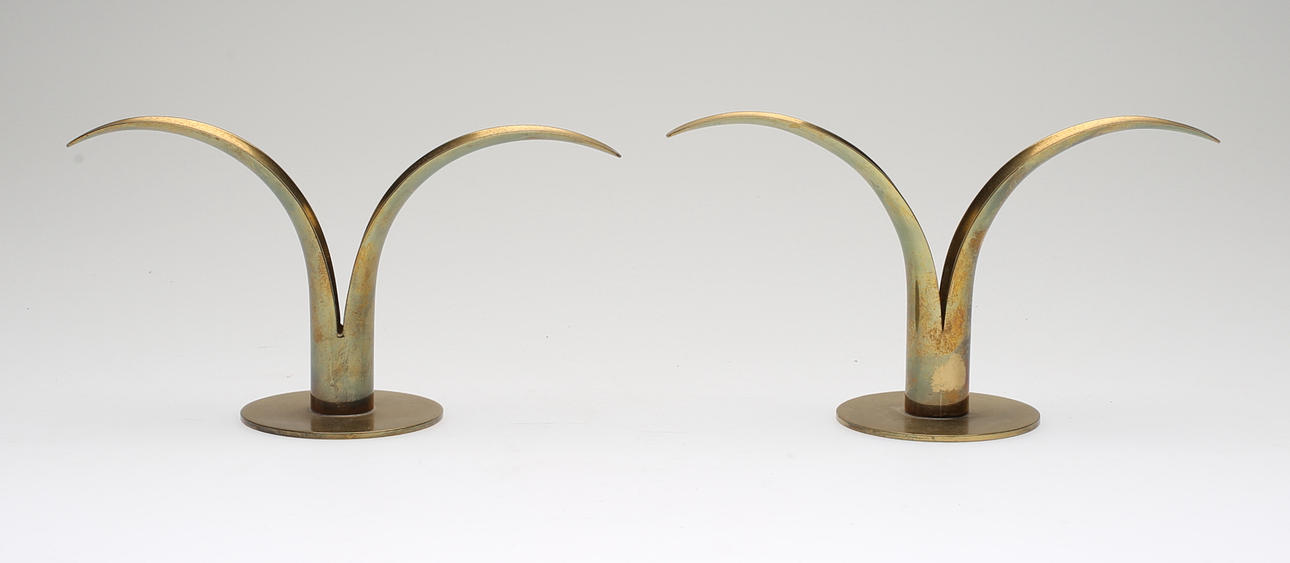 LJUSSTAKAR, 1 par, mässing, "Liljan", Ivar Ålenius Björk, Ystad Metall.