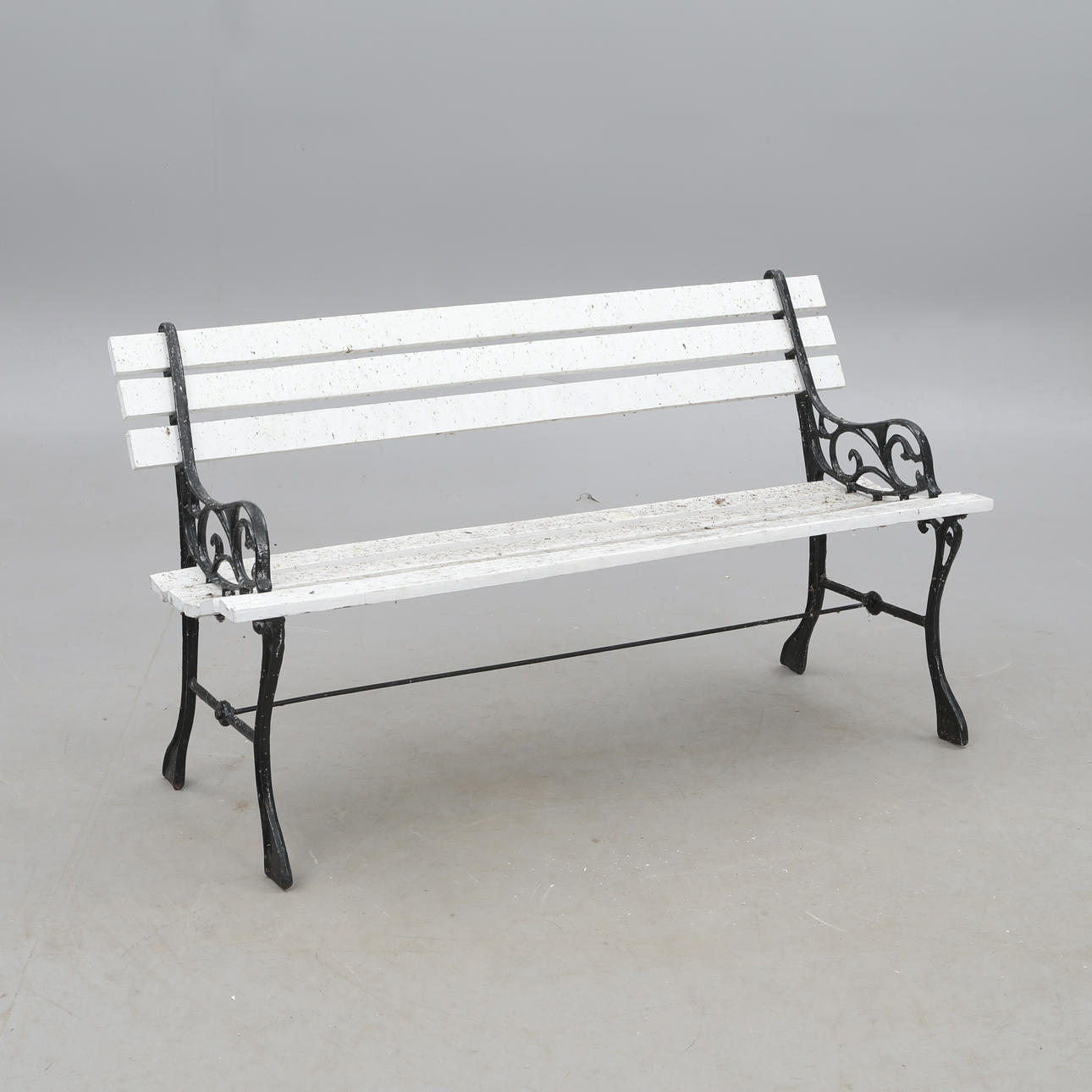 PUUTARHASOHVA, puu/metalli.