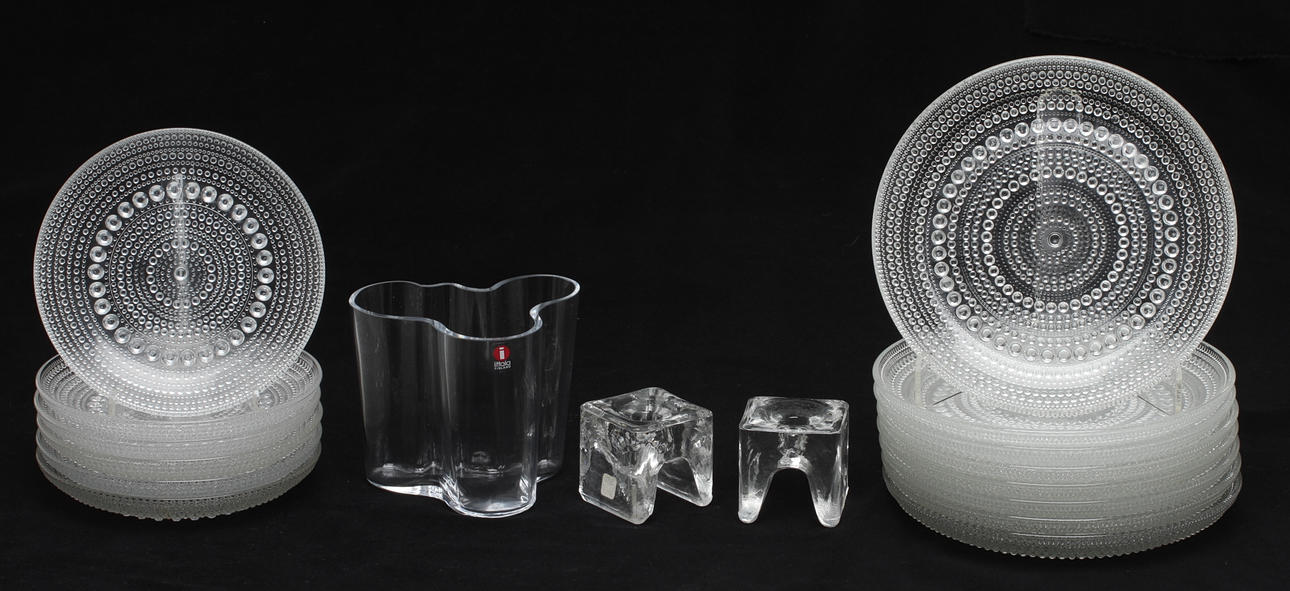 PARTI GLAS, 17 delar, bland annat "Kastehelmi" Iittala Finland.