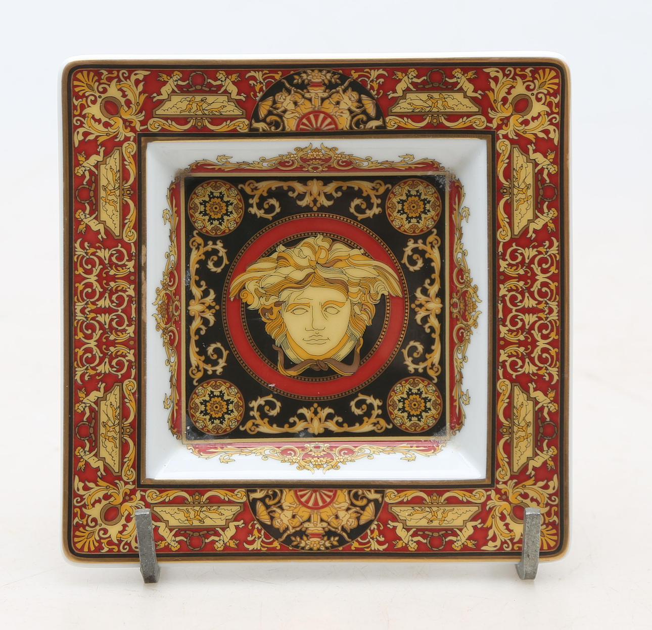 Rosenthal Versace ”Medusa” porslin askkopp.