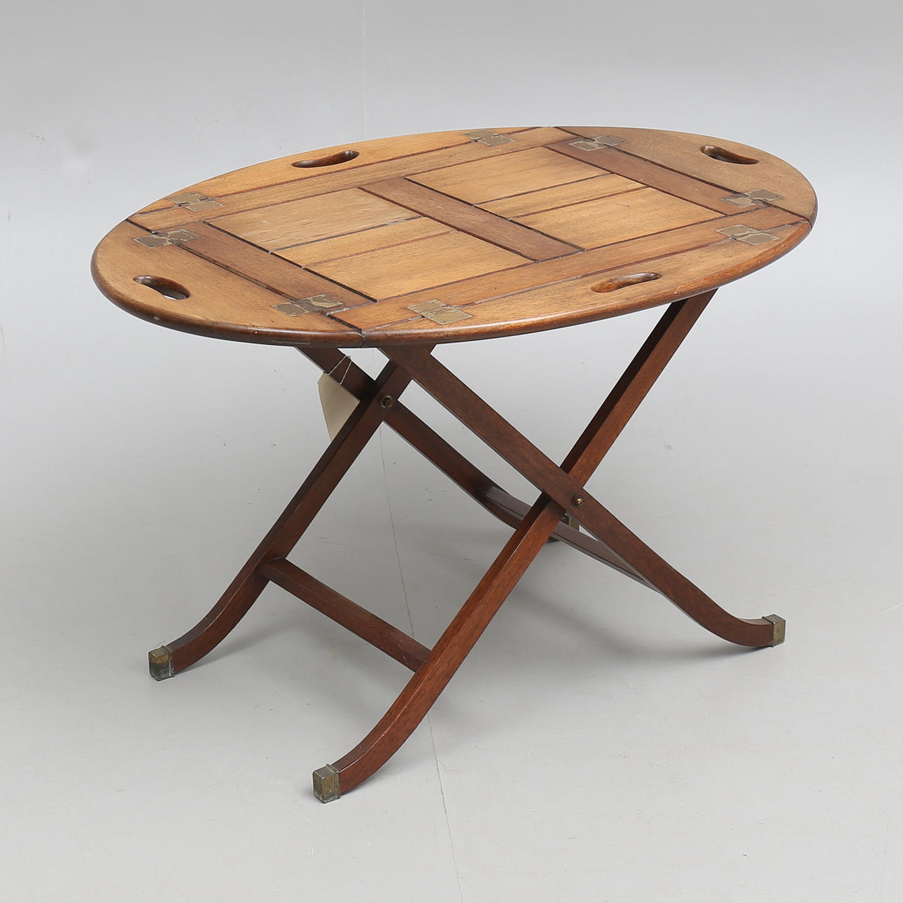 BORD, s.k Butlers Tray, Reprodux, Bevan Funnell, Newhaven, England,1900-tal.