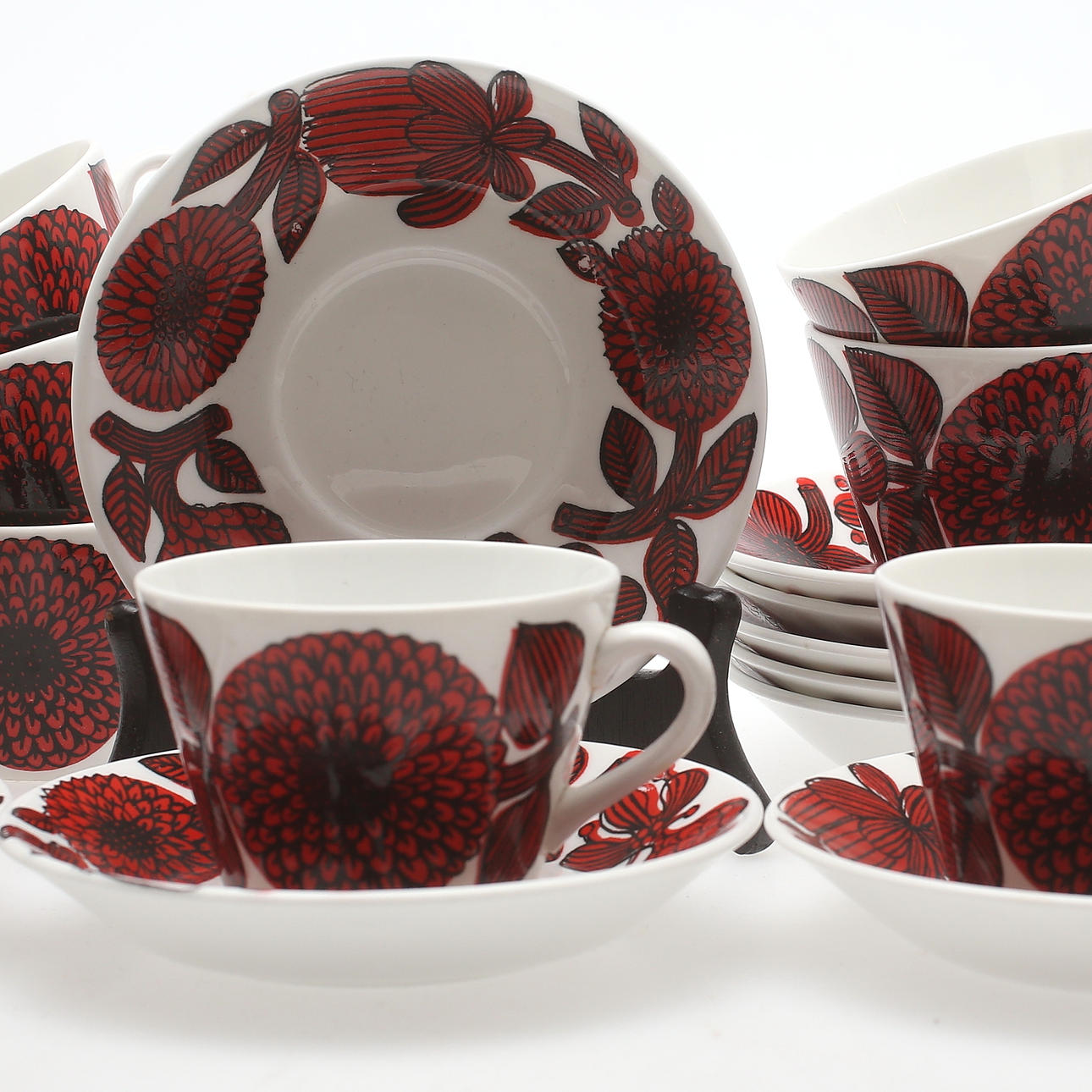 KAFFESERVIS, 19 delar, porslin, "Röd Aster", Stig Lindberg, Gustavsberg, 1900-talets sista kvartal.