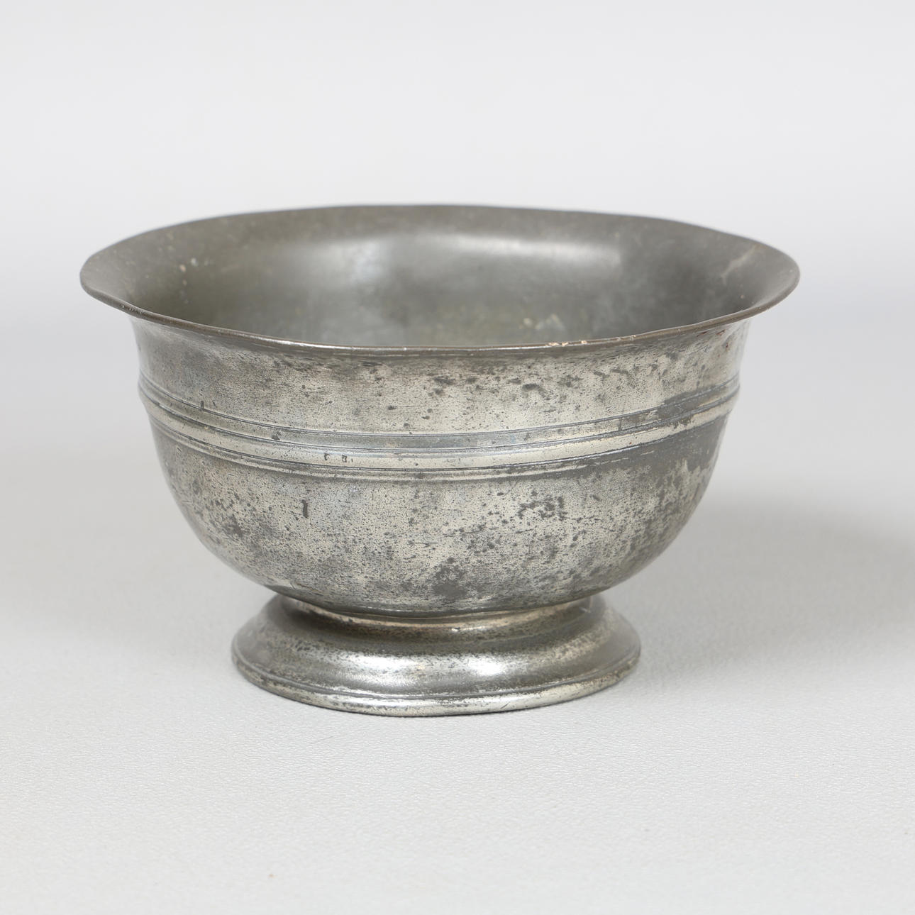 GEORGE III, SKÅL, TIN, CA. 1790.