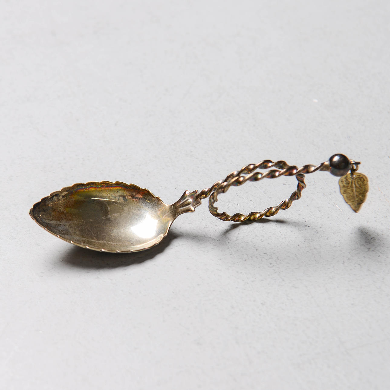 Sukkerske af sølv, sandsynligvis Eiliv Overvik, Norge.