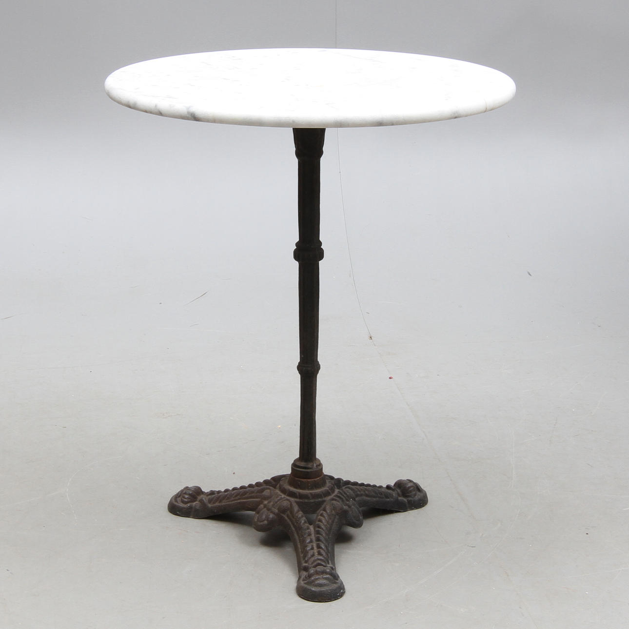 CAFÉBORD med stenskiva, 2000-tal.