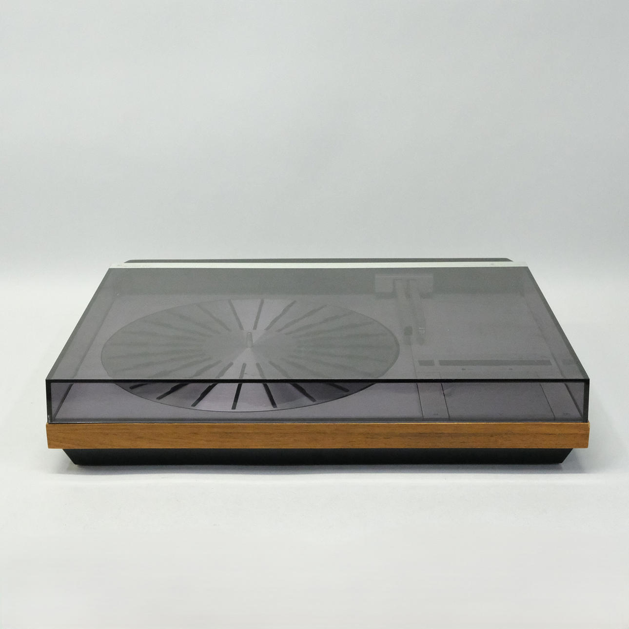 LEVYSOITIN, BANG & OLUFSEN, BEOGRAM 4000.