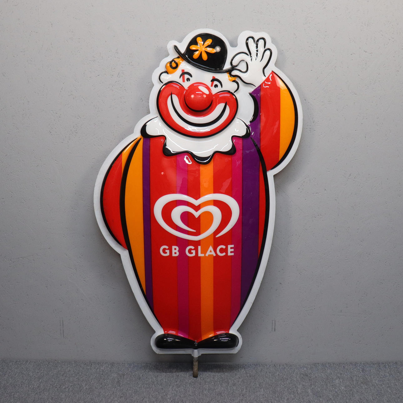 GB GLACE, jäätelömainonta, muovikyltti.