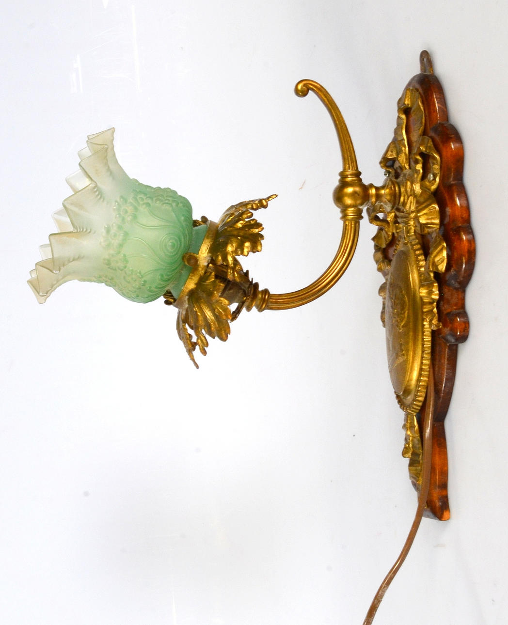 VÄGGLAMPA, 1900-talets första hälft.