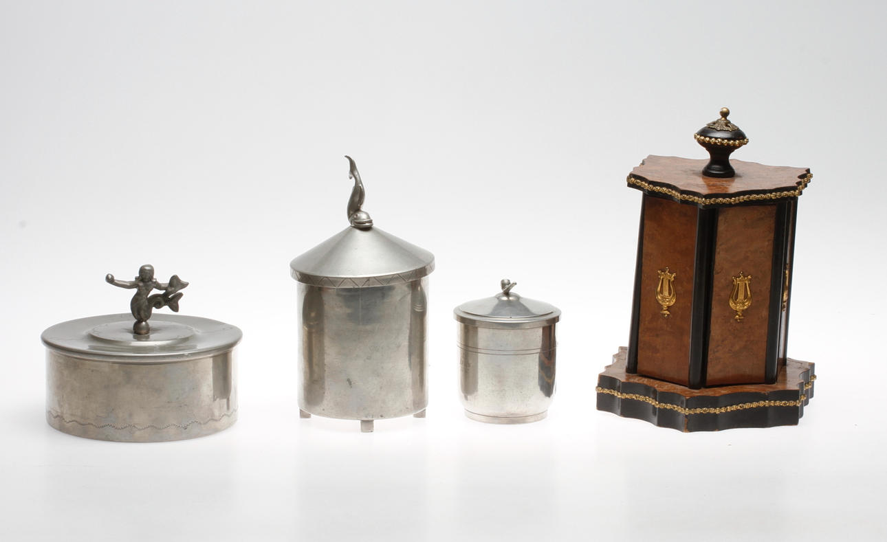 TOBAKSBURKAR samt CIGARRSNURRA, 1800-1900-tal.