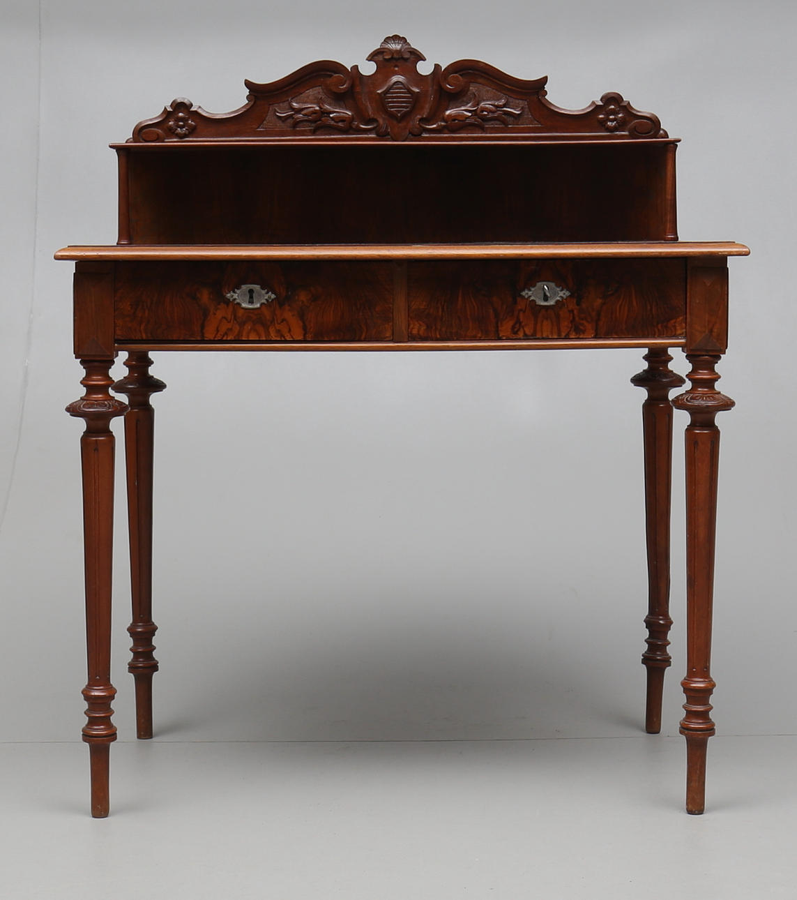 DAMSKRIVBORD, sent 1800-tal.