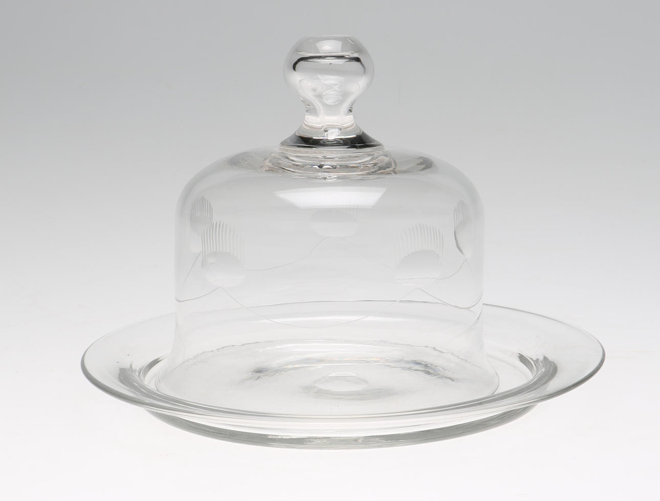 OSTKUPA med fat, glas, 1900-tal.
