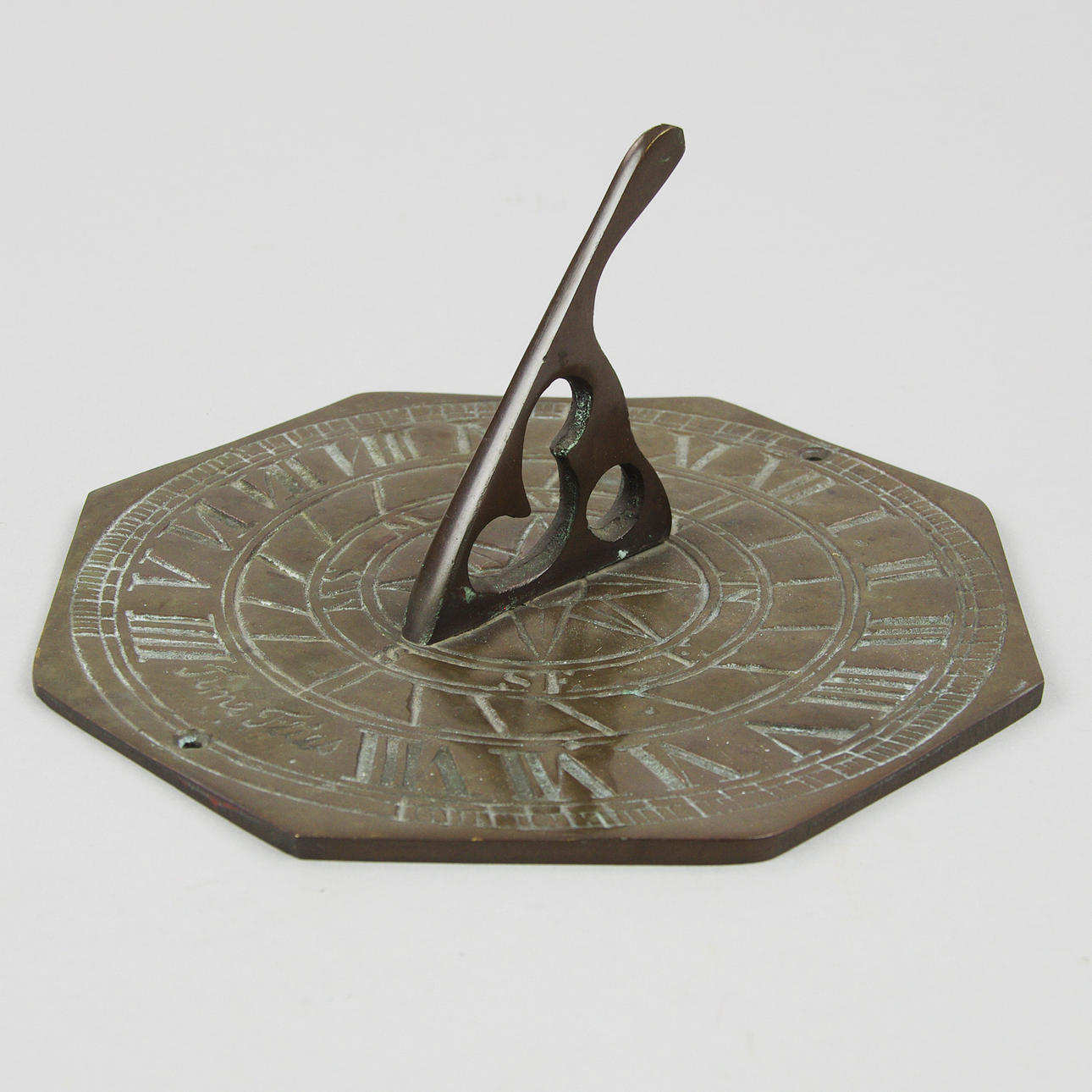 SOLUR, brons, "Time flies".