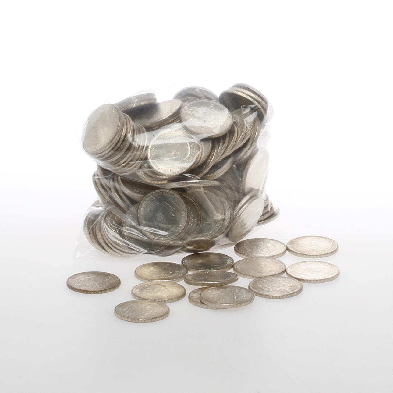 MYNT, ca 200 st, 2 kr Sverige, 40% silver, samtliga 1944.