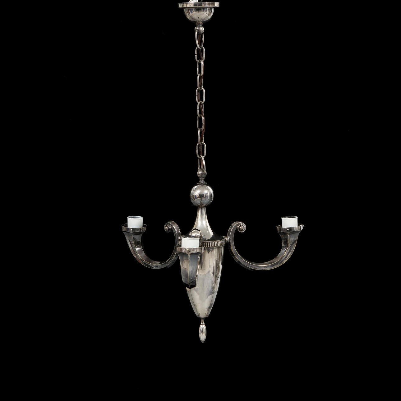 TAKLAMPA, vitmetall, 1900-tal.