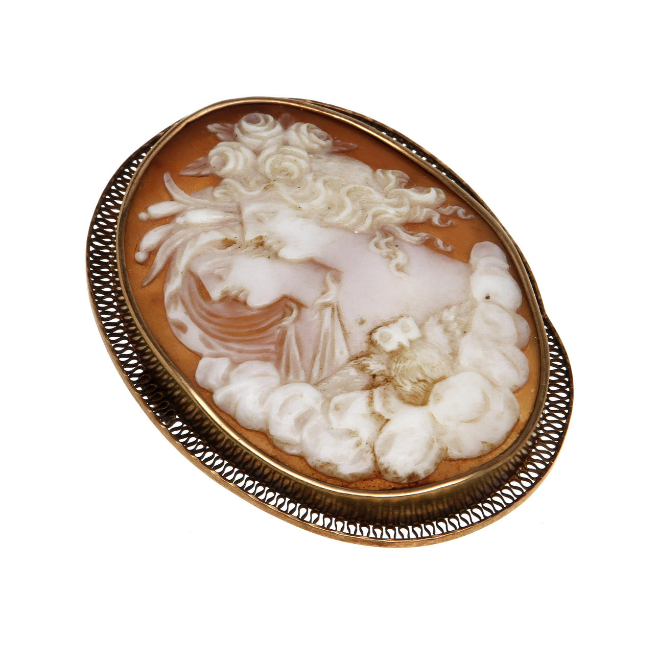 BROSCH, 18K rödguld med snäckskalscamé. Vikt 14,1 g.