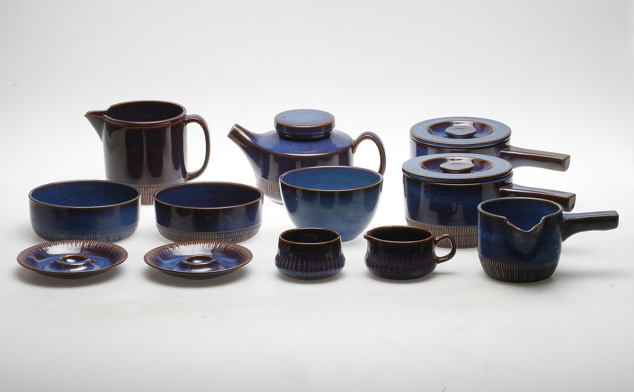 SERVISDELAR, 12 delar. "Kosmos", Berit Ternell, Gefle, 1900-talets tredje fjärdedel.