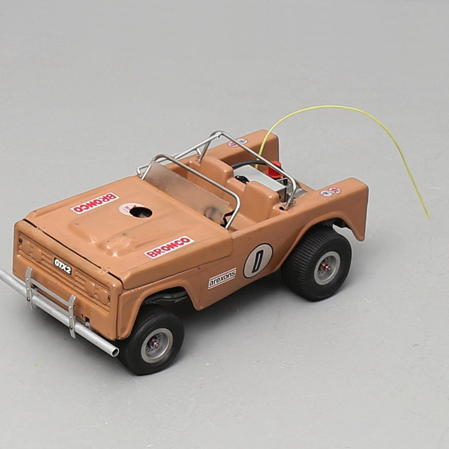 RC BIL skala 1/8, Ford Bronco, Hirobo, med glödstiftsmotor, 1970-tal.