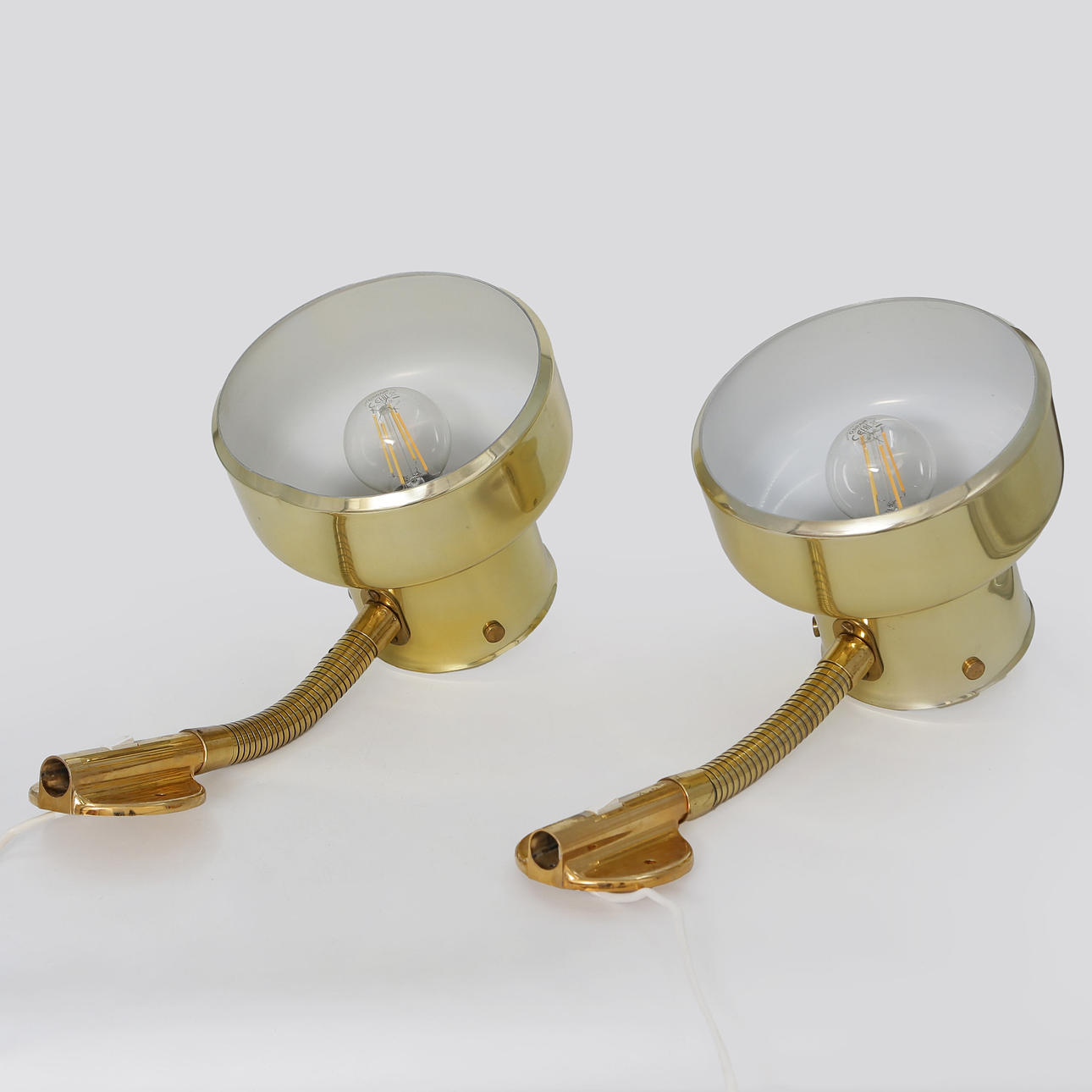 PAR DE APLIQUES DE PARED «BUMLING» ATELIER FAROL.