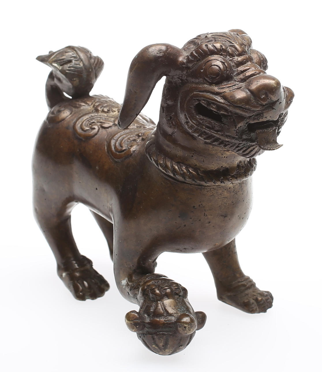 FO DOG, Kina 1900-talets mitt.