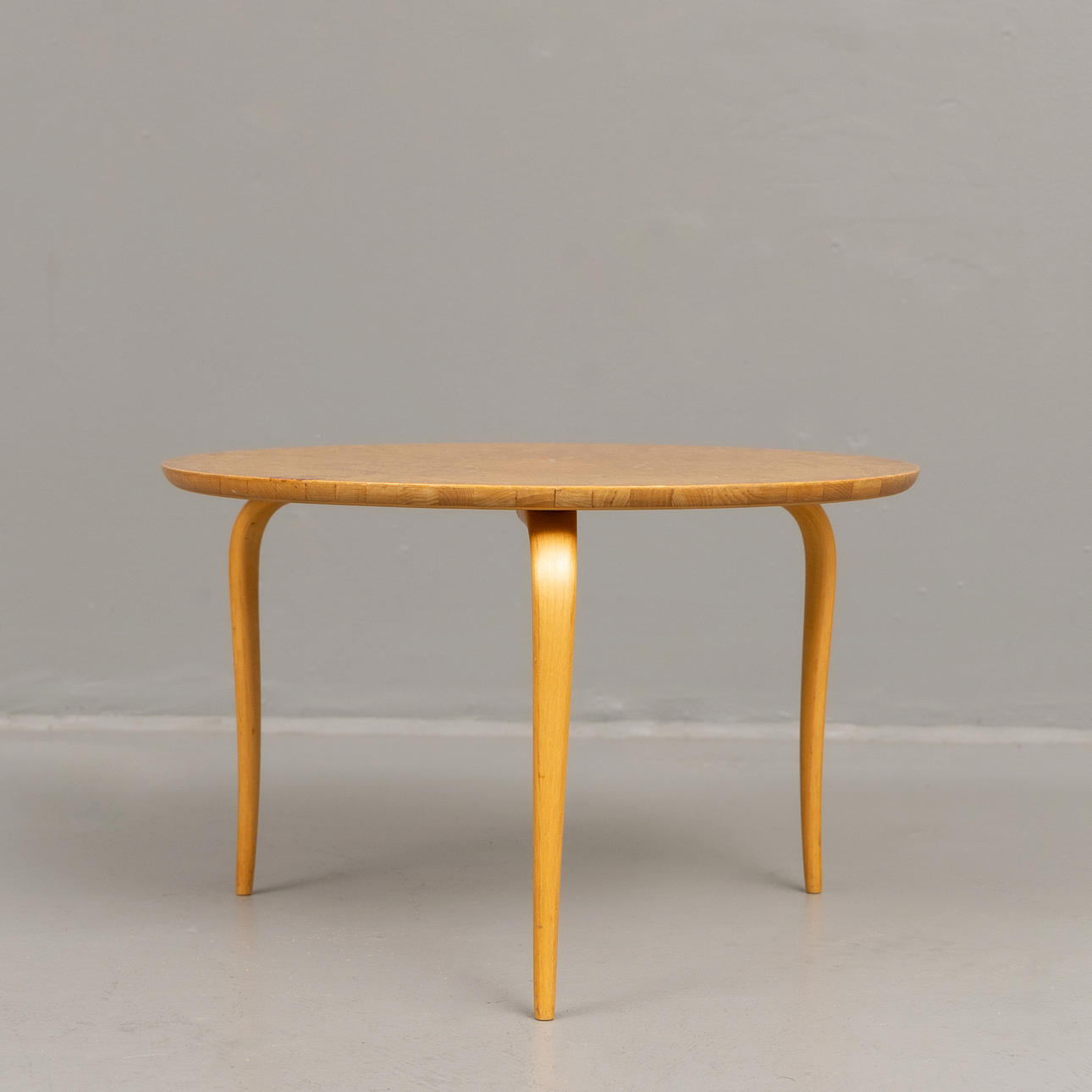 BRUNO MATHSSON. Pöytä, Annika, Yritys Karl Mathsson.