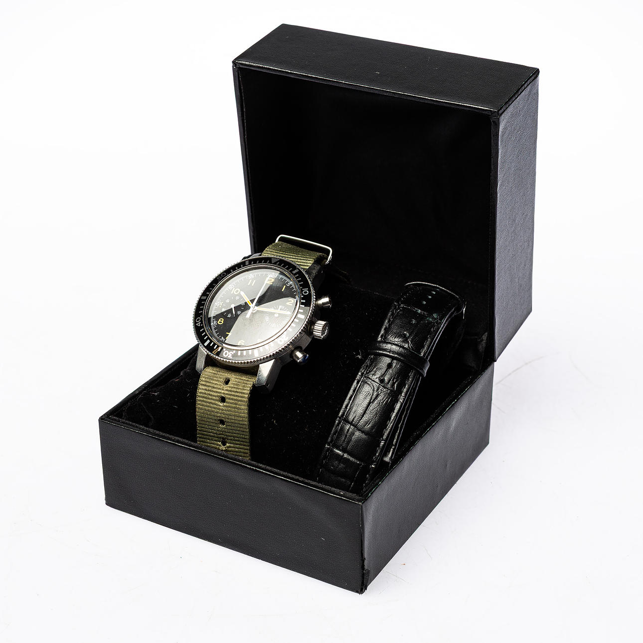 ARMBANDSUR, med ask, "Viggen", automatisk.