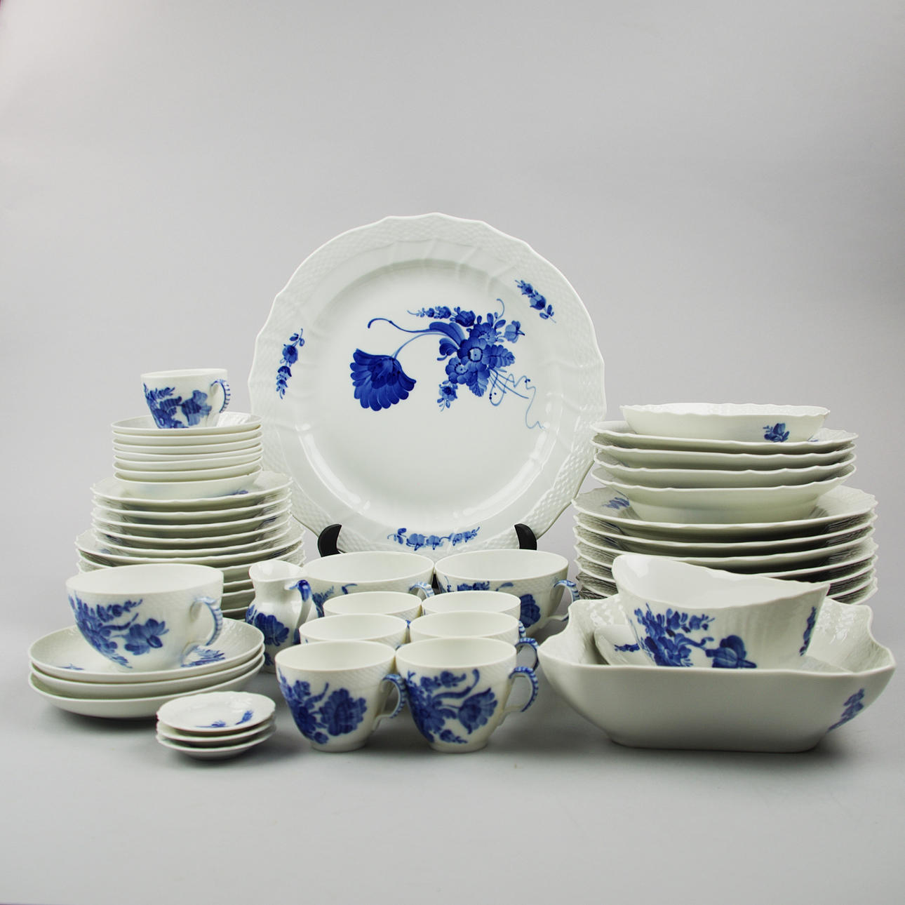 SERVISDELAR, "Blå blomster", Royal Copenhagen.