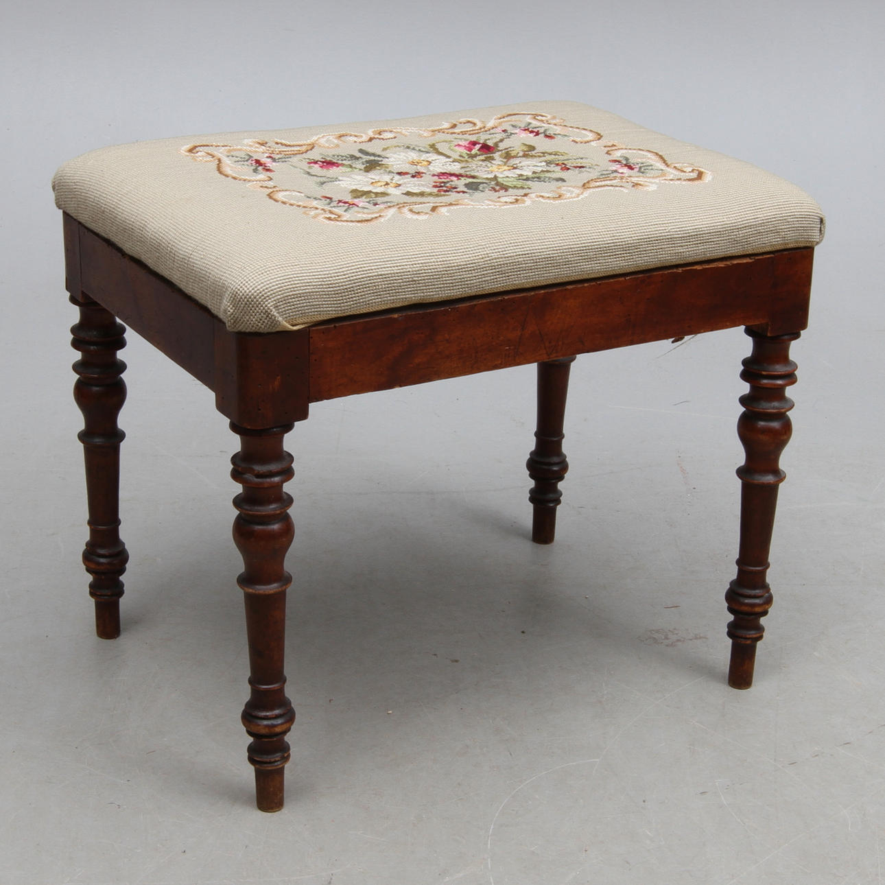 TABURETT, 1800-tal.