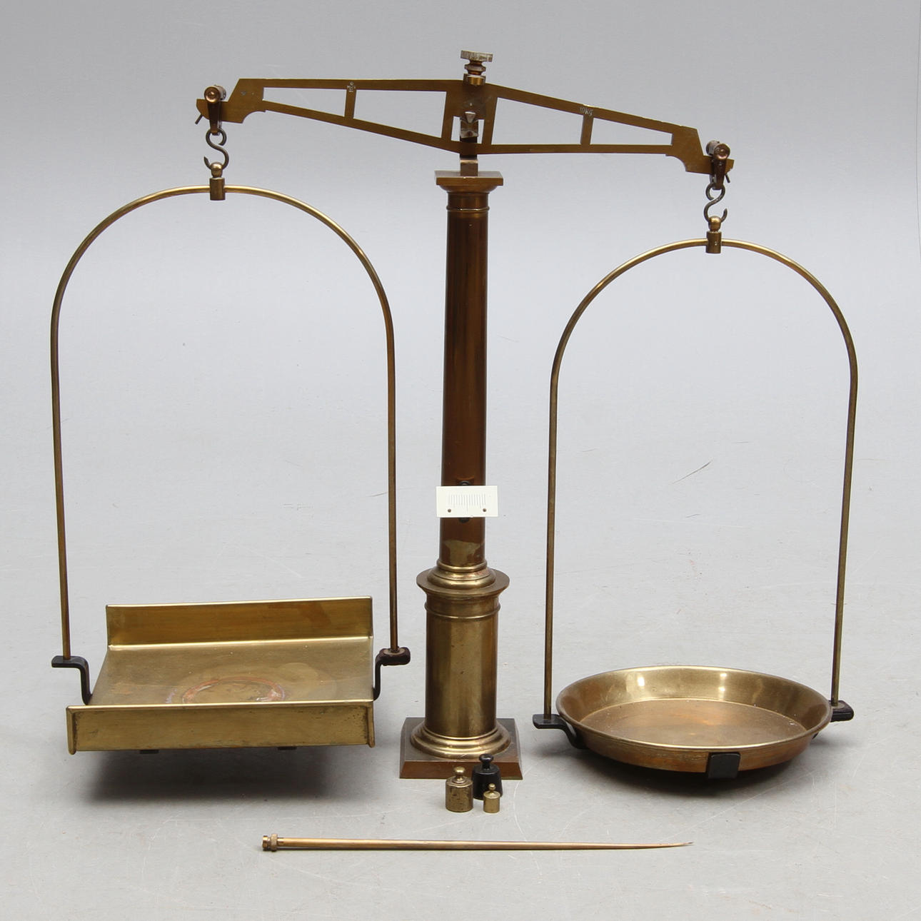 BALANSVÅG, mässing, tidigt 1900-tal.