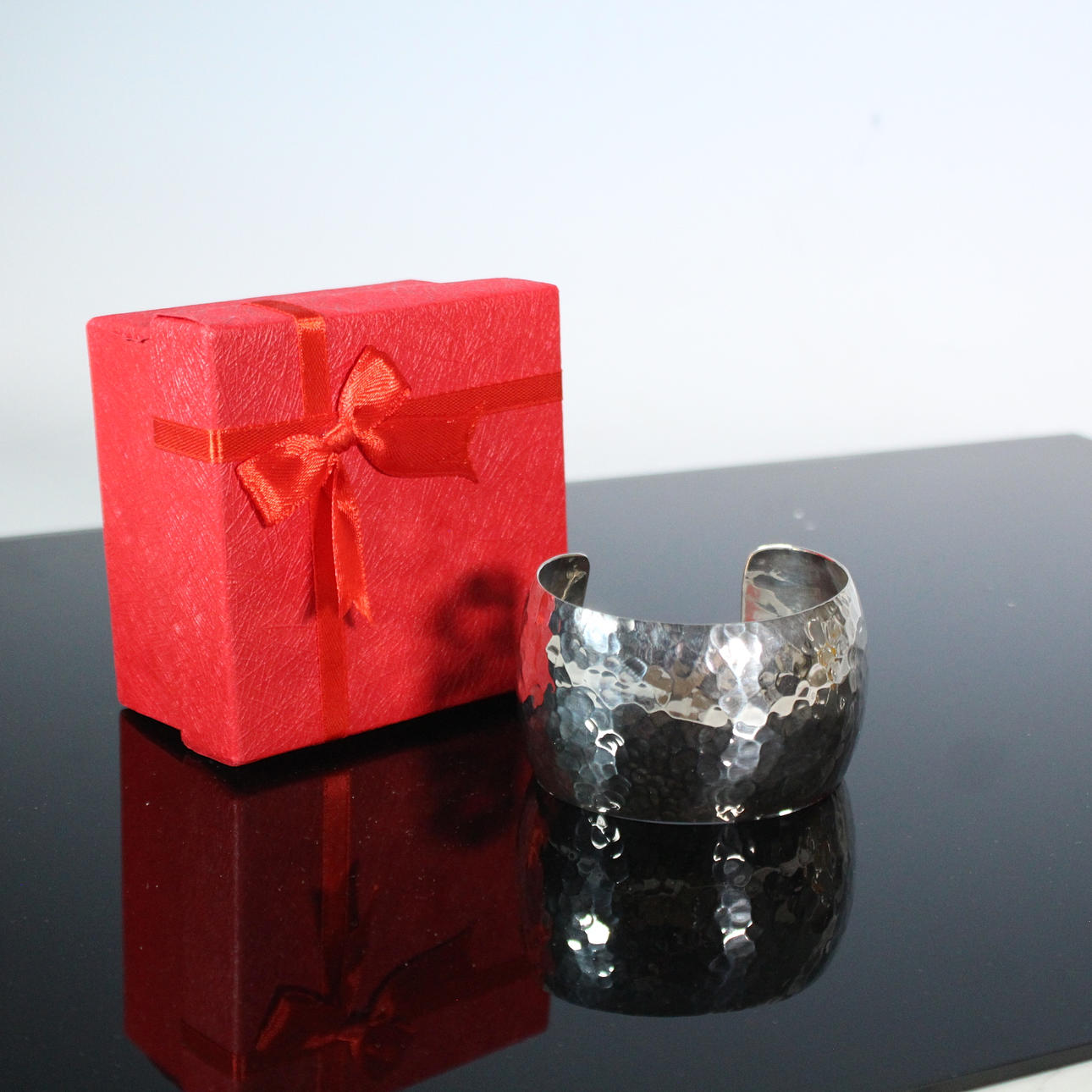 Sølv armbånd/armring, hamret, stemplet, 925.