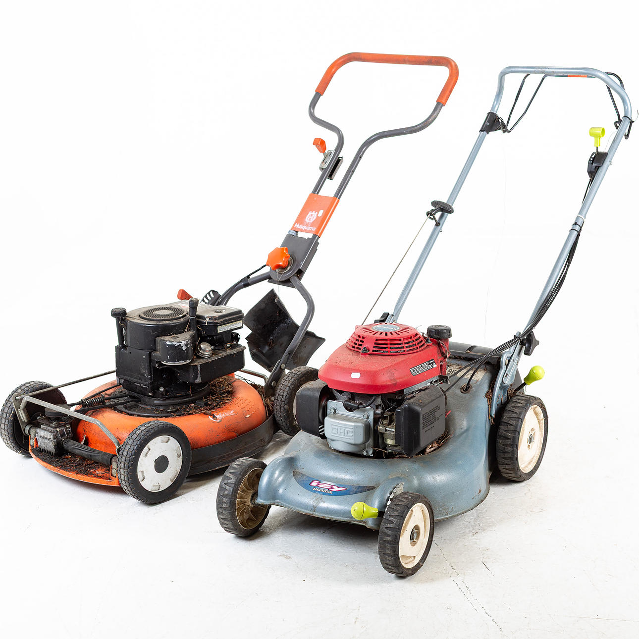 Ruohonleikkurit, 2kpl, Husqvarna & Honda.