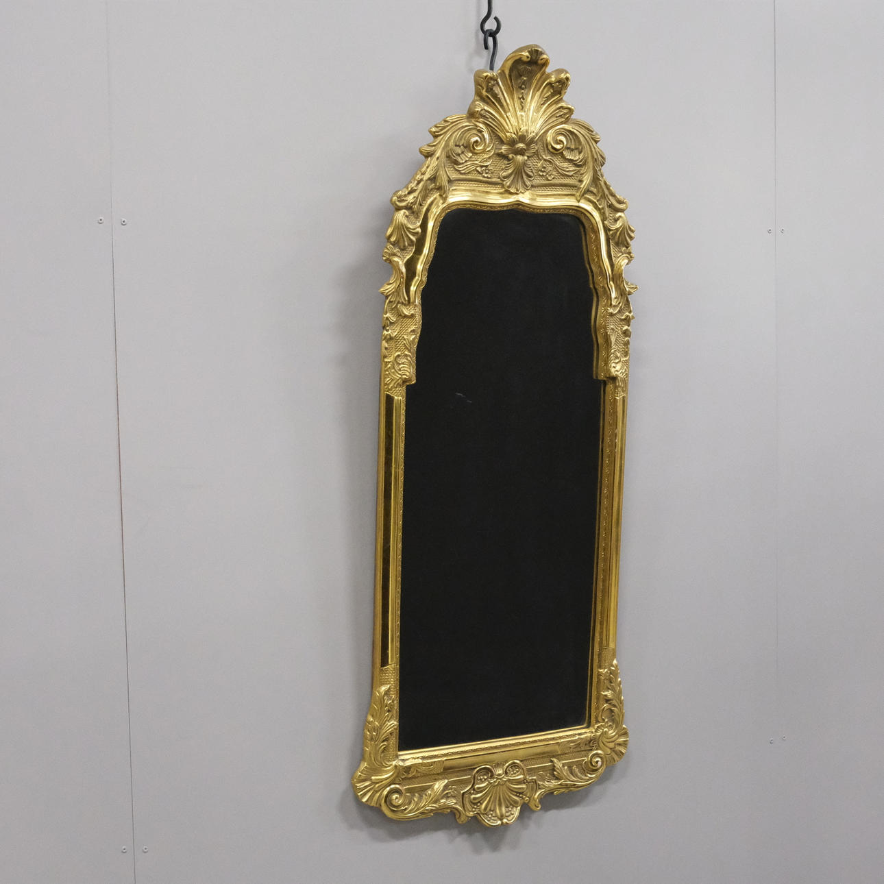 ESPEJO DE PARED, DORADO, ESTILO NEORROCOCÓ.