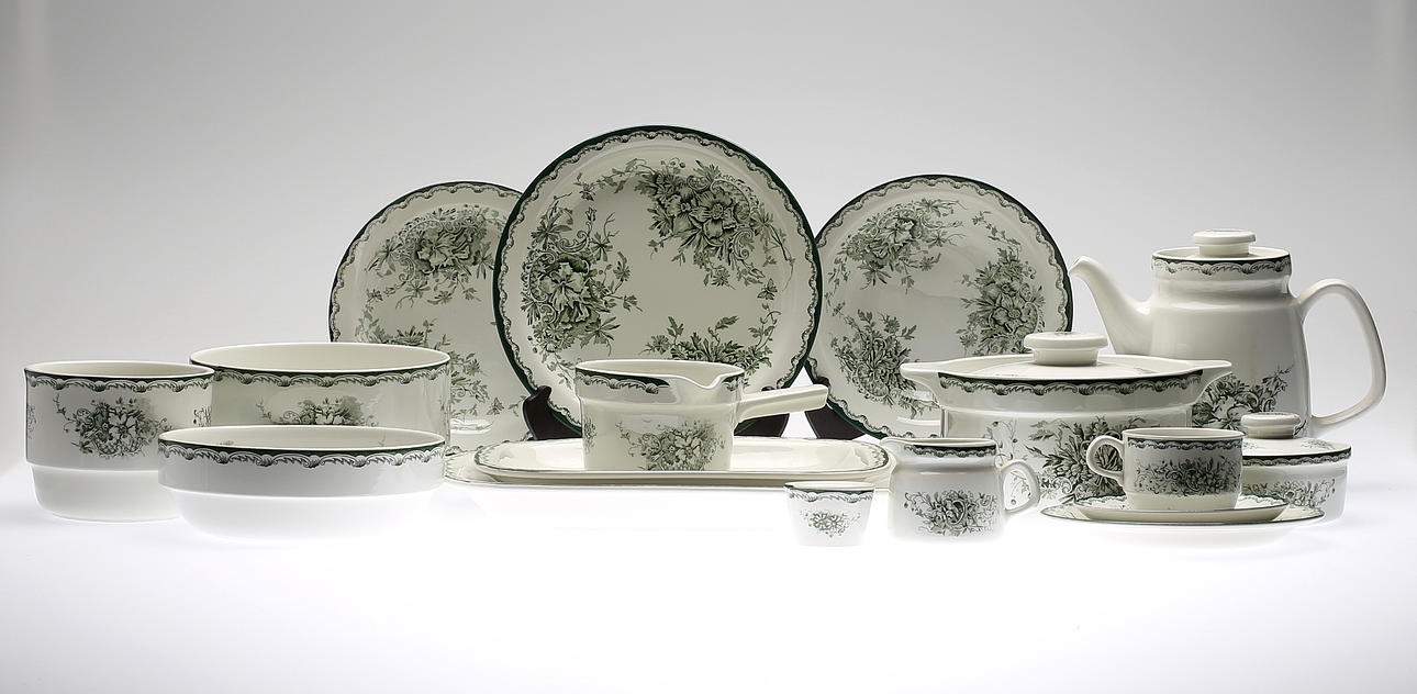 MAT- och FRUKOSTSERVIS, ca 99 delar, "Grön Anna", Röstrand.