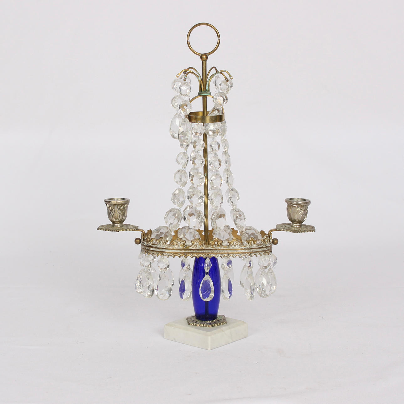 BORDLYSEKRONER MED PRISMER.