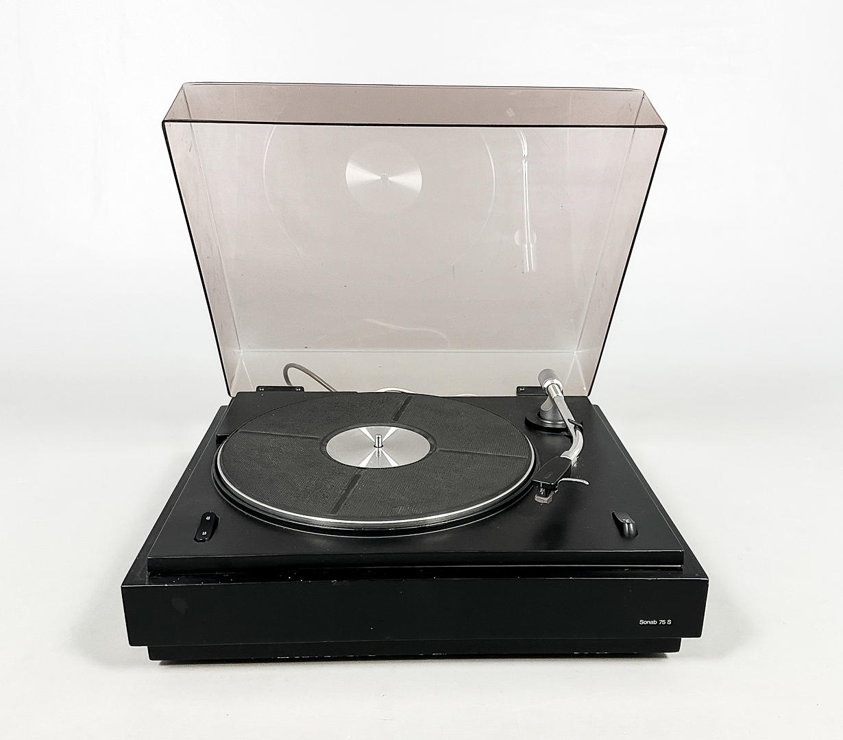 TURNTABLE, Sonab 75S.