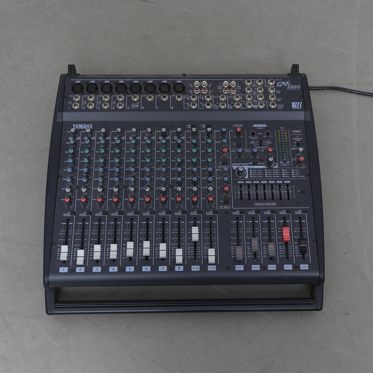 Yamaha EMX 2000 Powered Mixer.