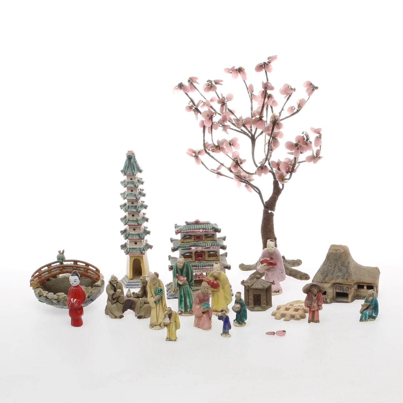 MINIATURES, 19 pcs, mostly ceramics, China 20th century.