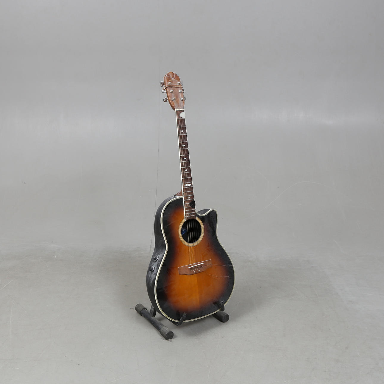 GUITAR, Applause AE-36. Collectables - Musical instruments