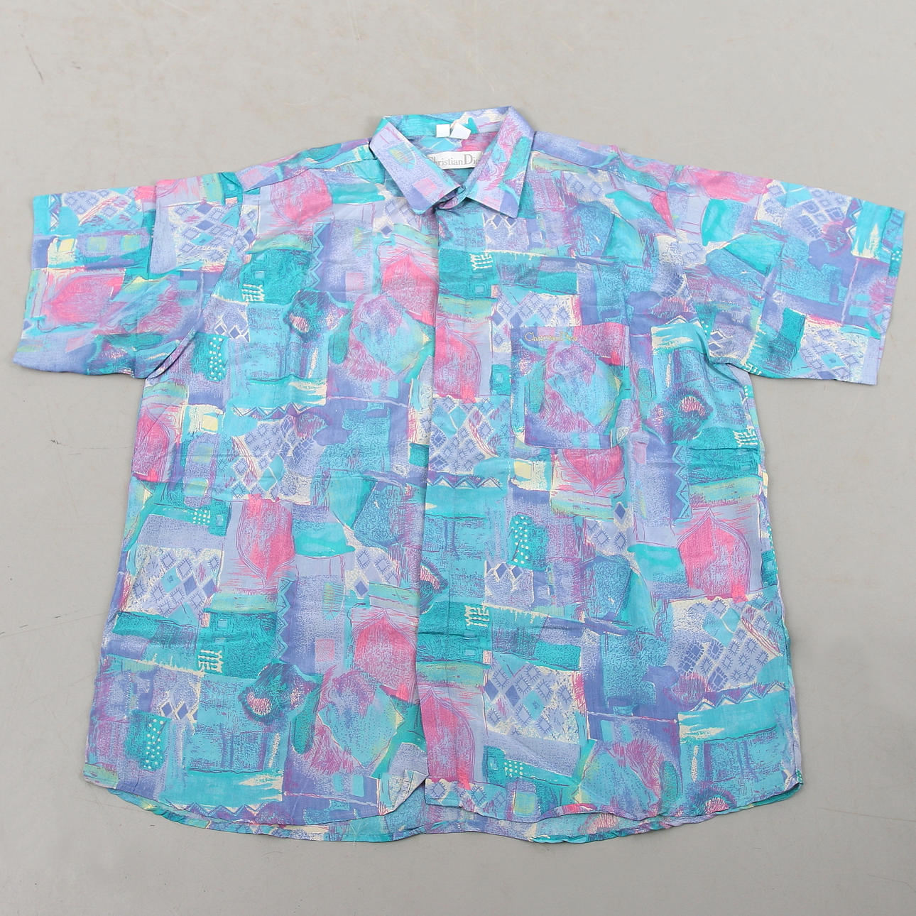 HERRSKJORTA, 100% silke, Christan Dior, 1900-talets andra hälft. Strl. 43/44.