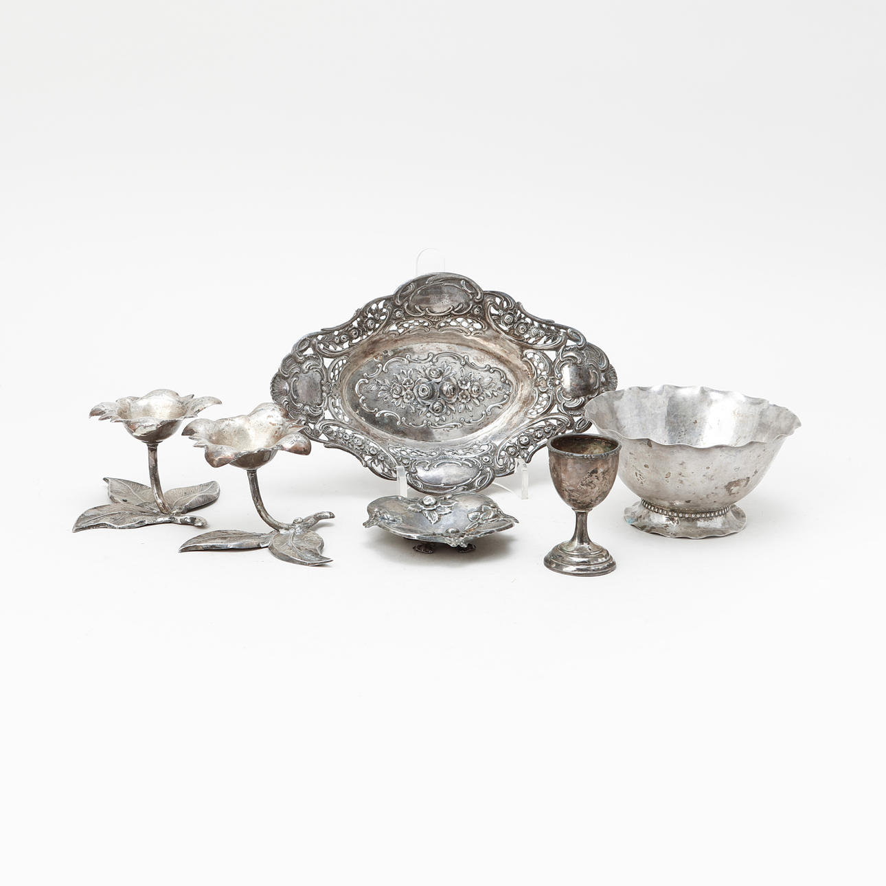SILVER OBJECTS, 6 pieces.