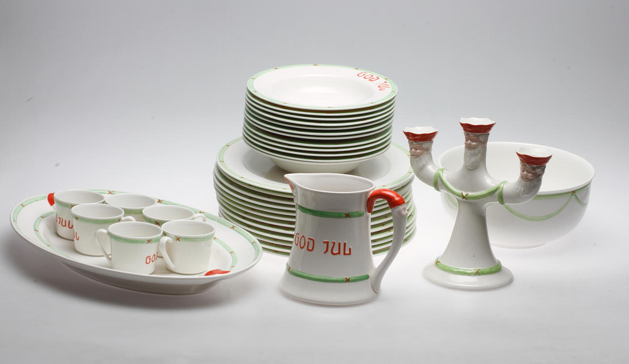 SERVISDELAR, 34 delar. Porslin, "God Jul", Rörstrand, 1900-talets slut.