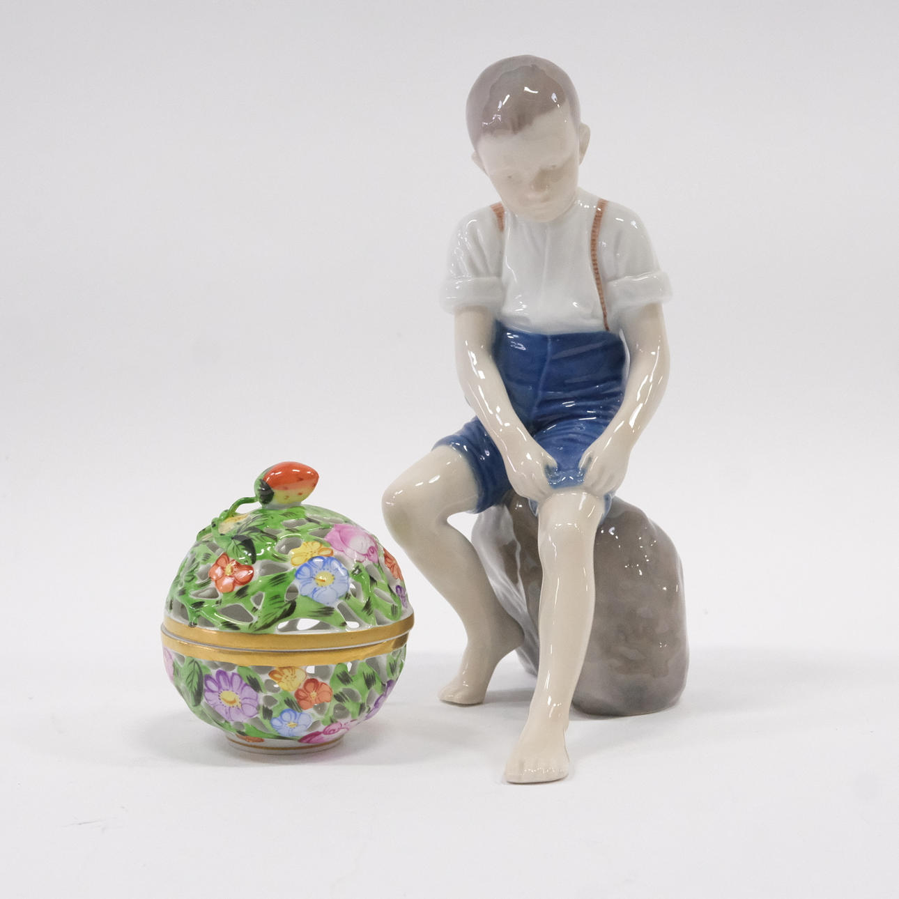 FIGUR, BING & GRÖNDAHL OG BONBONJÄR, HEREND.