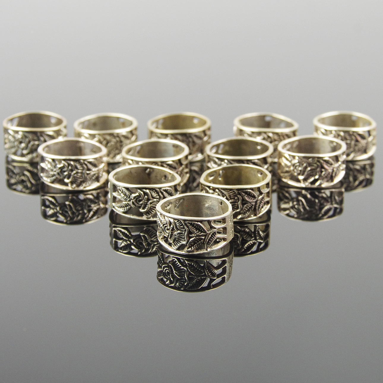 SERVETTRINGAR, 12 stycken, silver, GEWE.