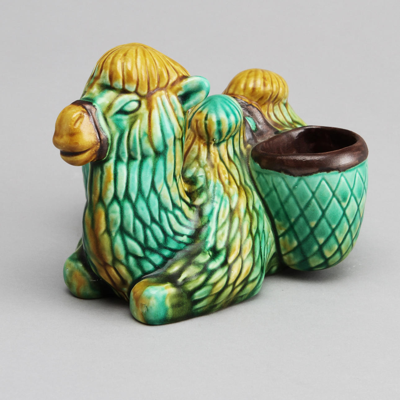 GUNNAR NYLUND. Figurin, kamel, stengods, Rörstrand.